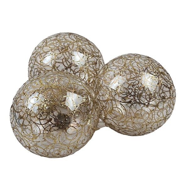 Commodore Holiday Memories 3 Glass Christmas Ornaments Gold Filigree Romania - Picture 6 of 10